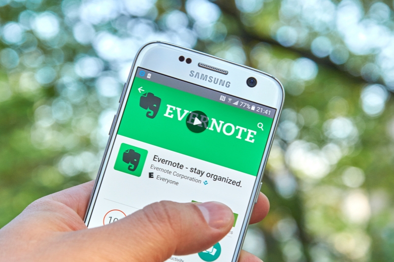 shutterstock_429081043 app moviles para asesores